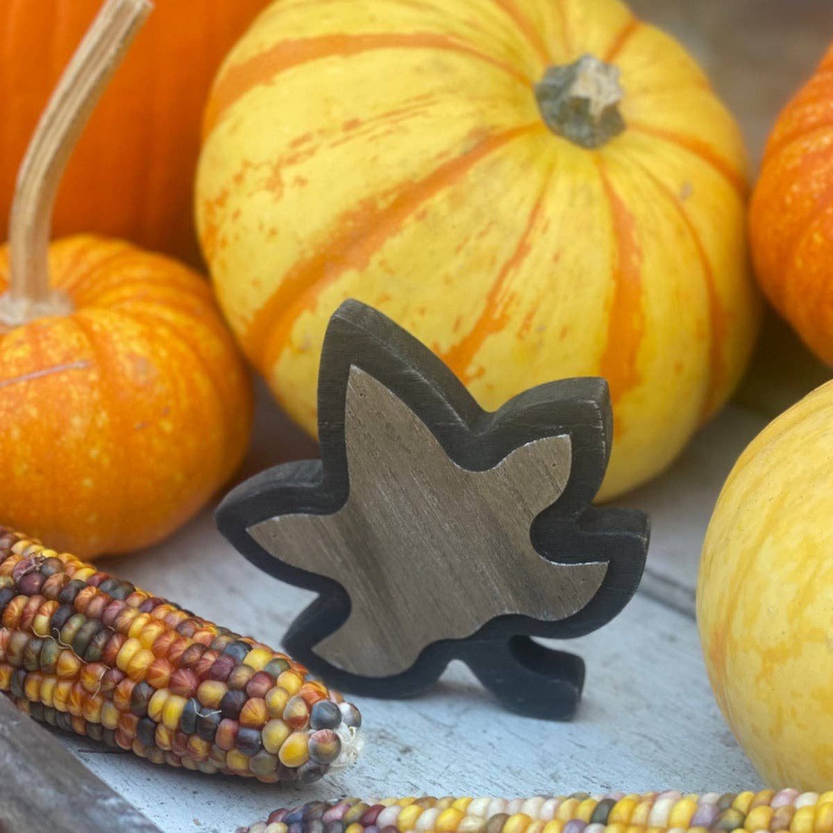 CA-5187 - Wood/Black 3D Fall Leaf