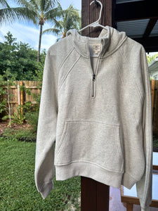 Salty Grey Pilates Detailed Waist Length Quarter Zip Hoodie: Salty Grey