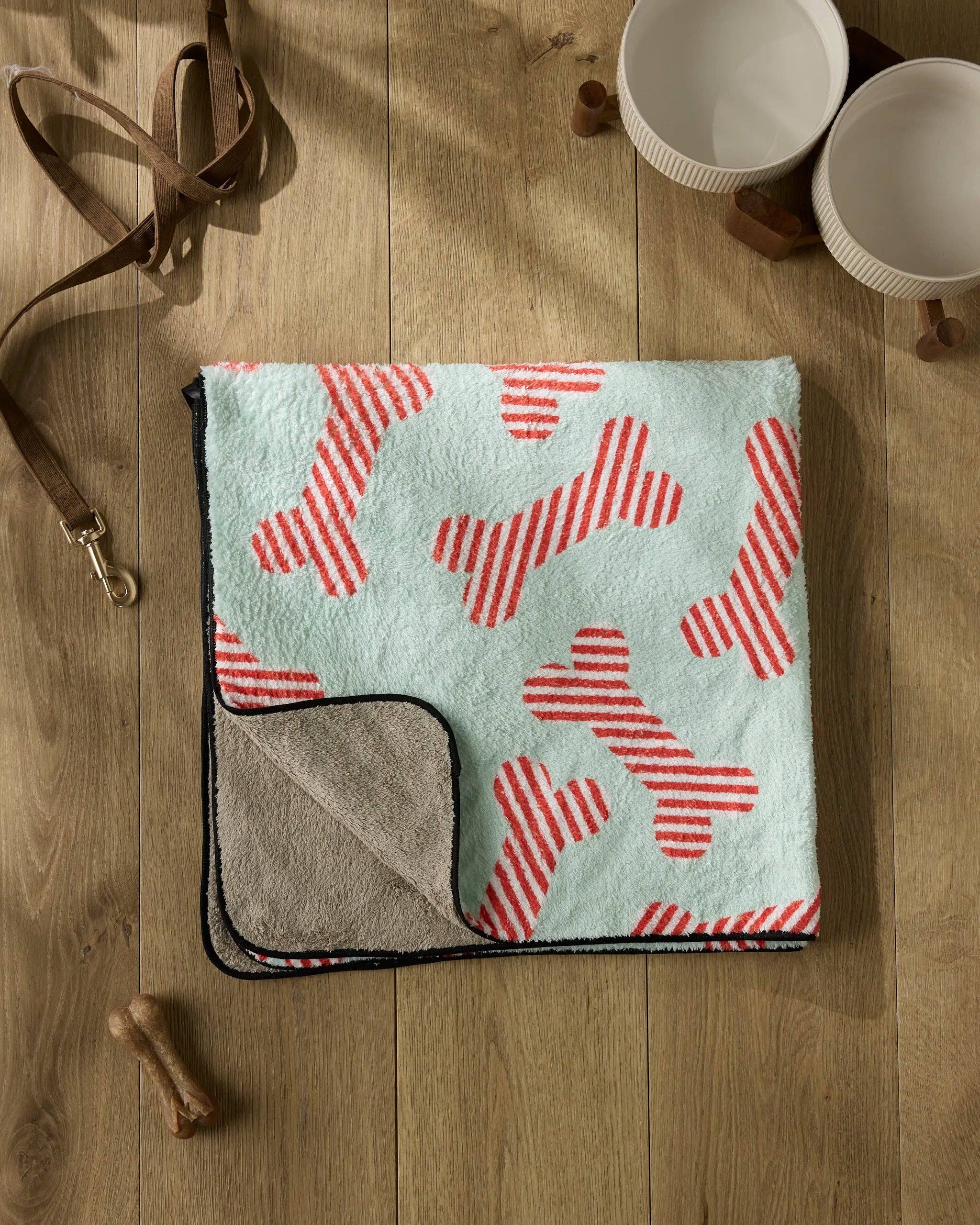 Yuletide Pup Plush Towel