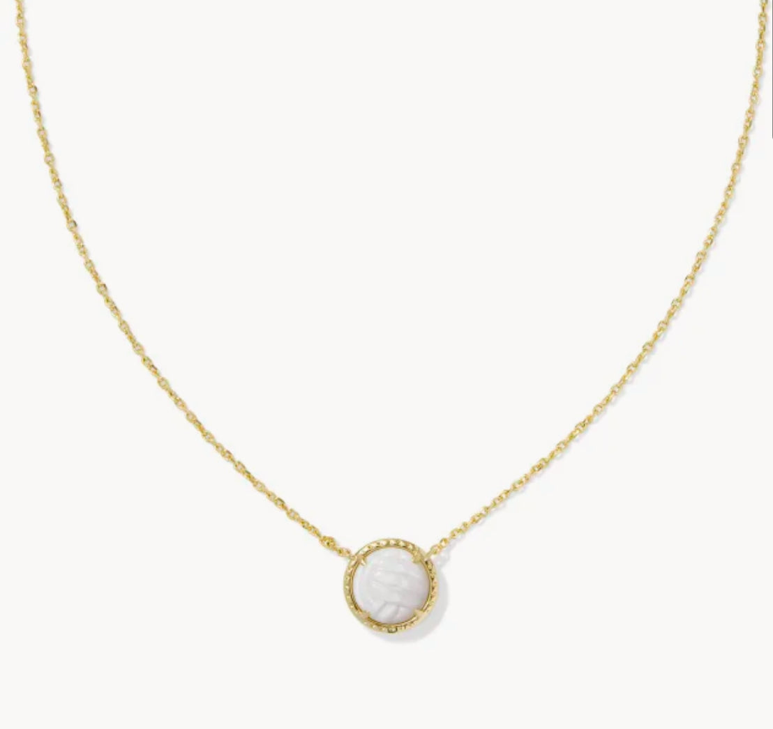 VOLLEYBALL SHORT PENDANT NECKLACE