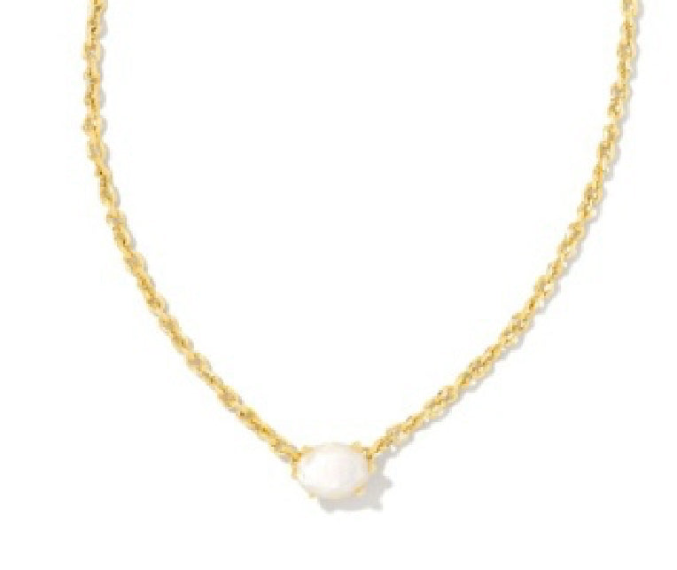 CAILIN CRYSTAL PENDANT NECKLACE - mother of Pearl