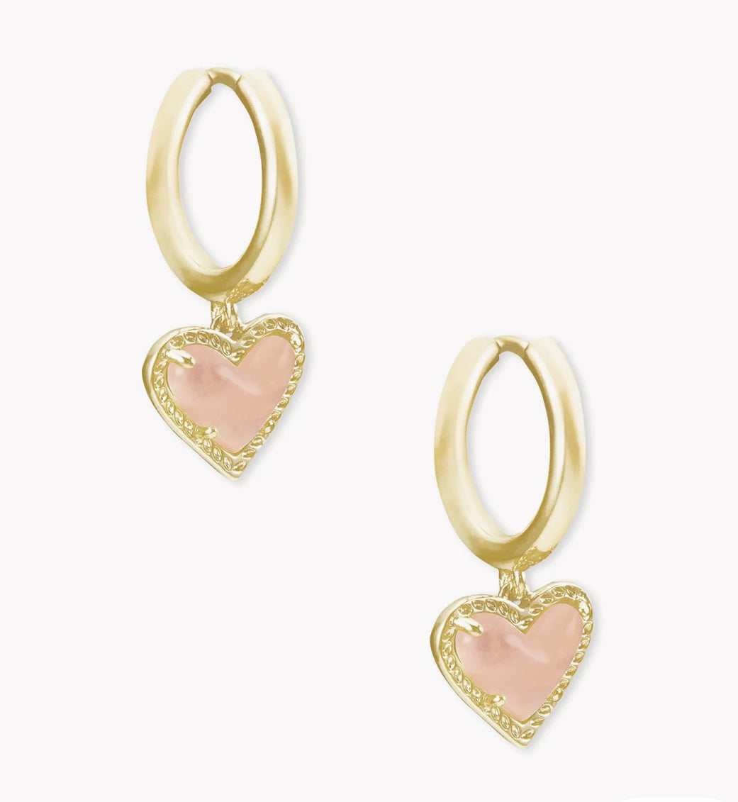 ARI HEART HUGGIE EARRINGS - ROSE QUARTZ