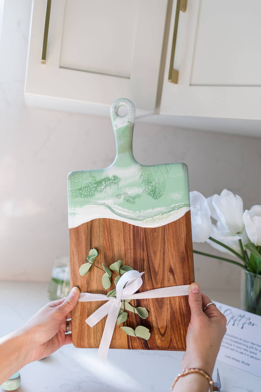 Mojito - the essence of spring: Mojito / Medium Charcuterie Board (8x16" including handle)