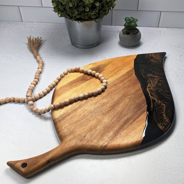 Leaf Board 11"x19" Acacia Resin Board- Black Ember