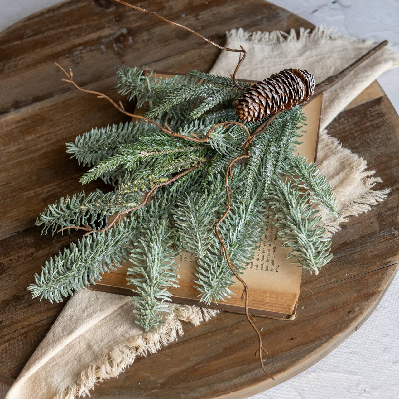 18" ICY HEMLOCK & PINE PICK