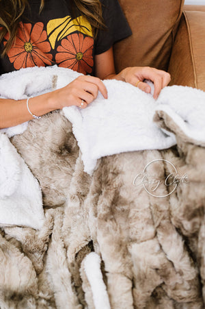 Super Soft Faux Fur Blanket - Chocolate RTS