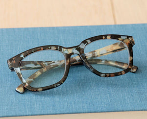 To the Max (Blue Light): Blue Quartz / Reading