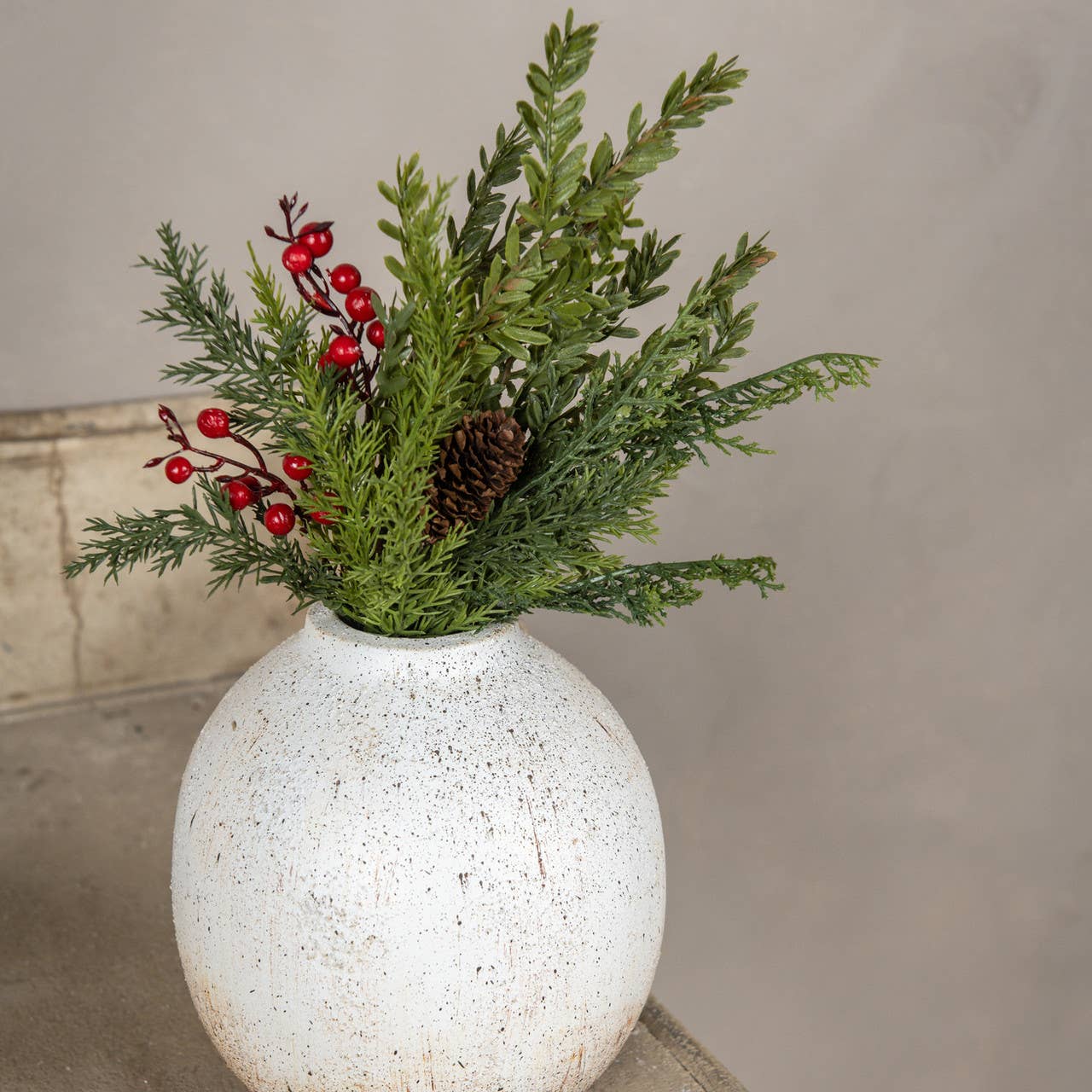 14" GREEN AND RED MIXED BERRY PICK