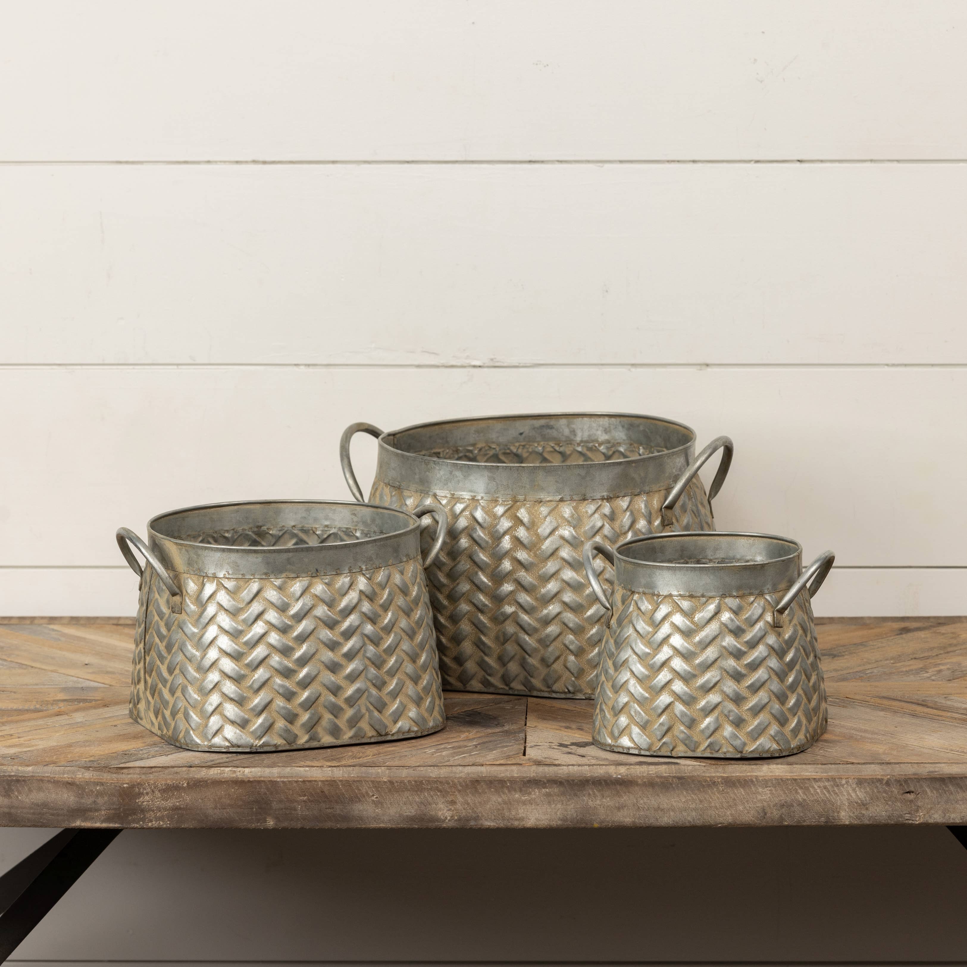 WOVEN METAL BUCKETS