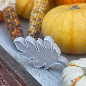 CA-5201 - White Laser Pointy Fall Leaf