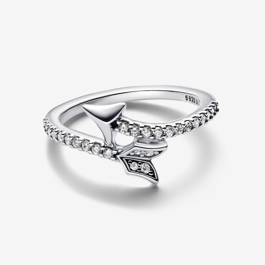 Sparkling arrow ring Pandora 193619C01