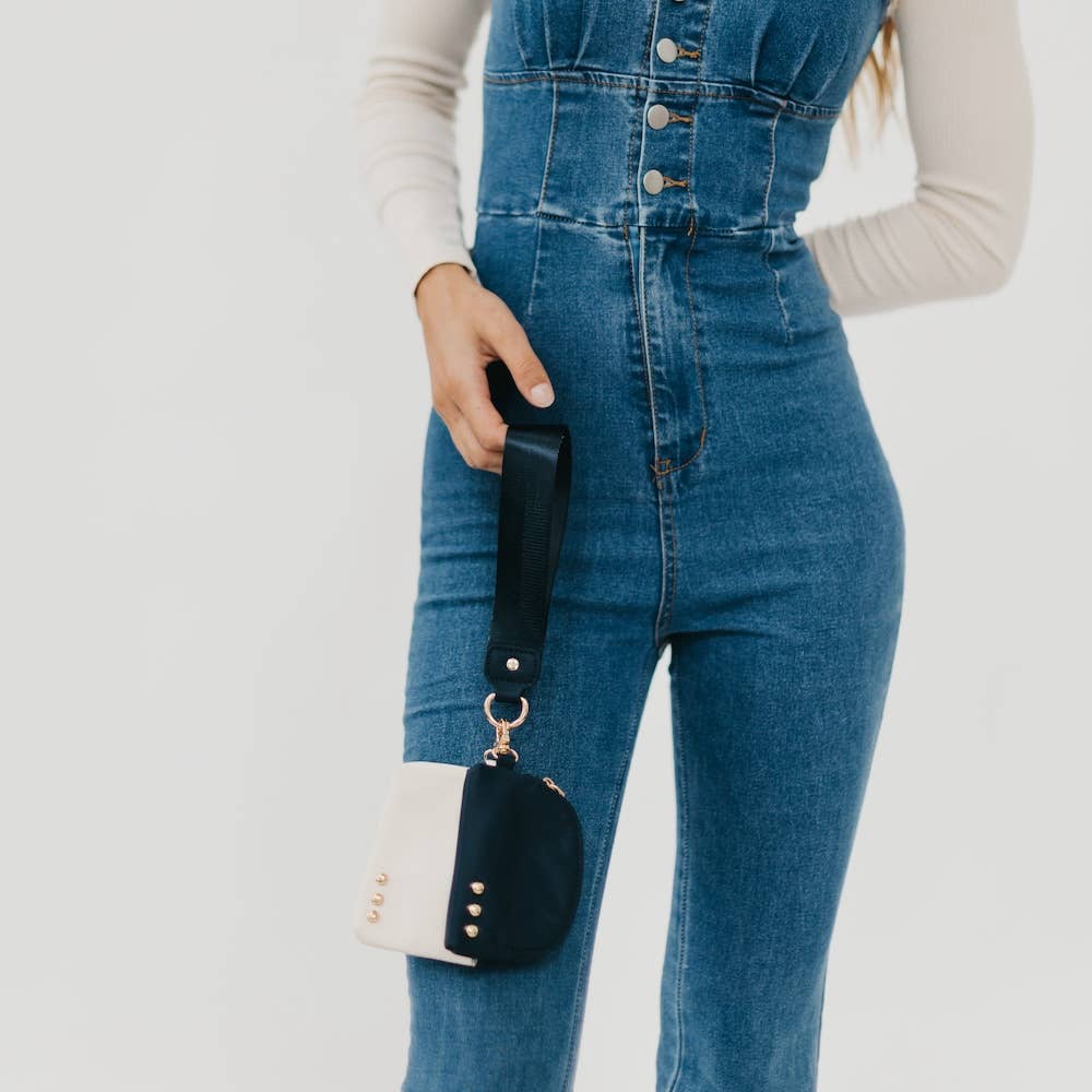 Dolly Dual Pouch Wristlet : Checkered Tan/Tan