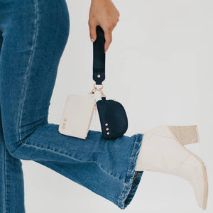 Dolly Dual Pouch Wristlet : Leopard/White
