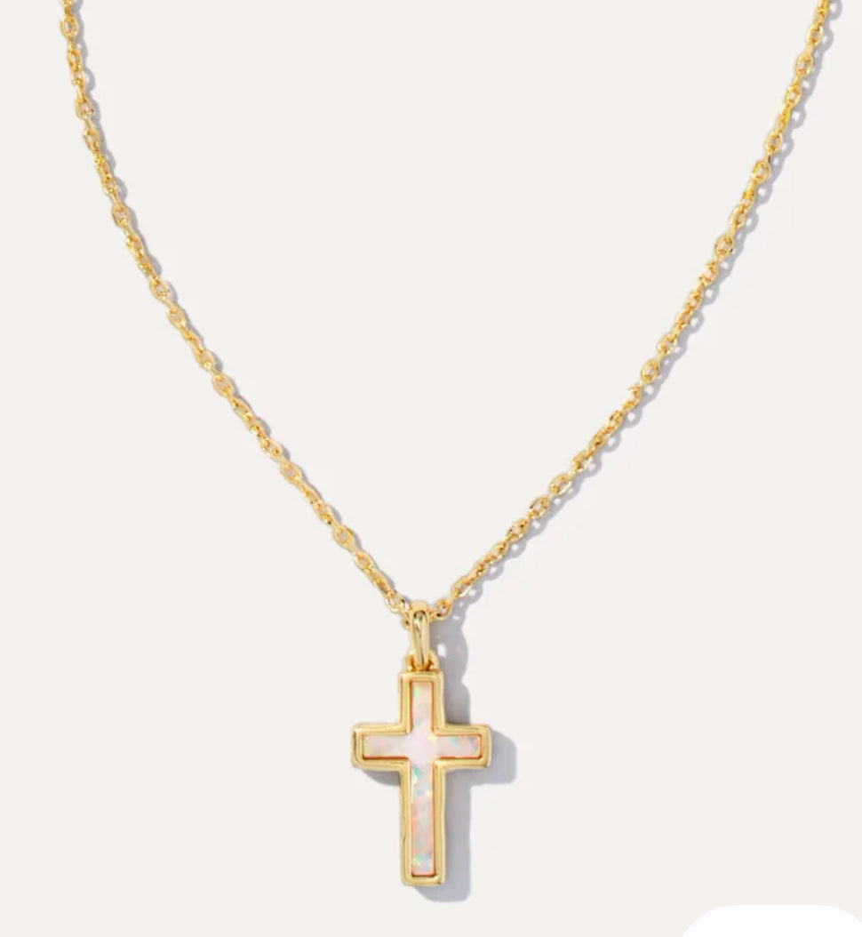 CROSS PENDANT NECKLACE