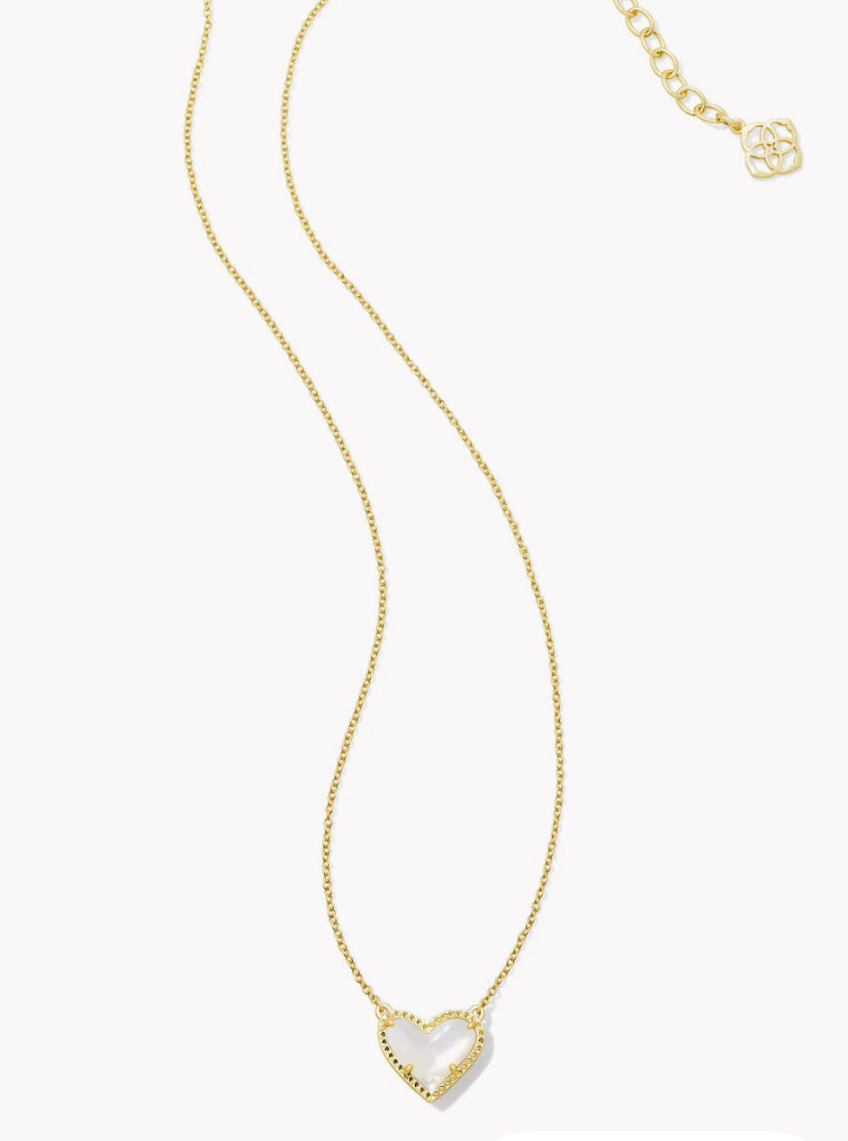 ARI HEART SHORT PENDANT NECKLACE - DICHROIC GLASS