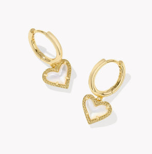 ARI HEART HIGGIE EARRINGS - MOTHER OF PEARL