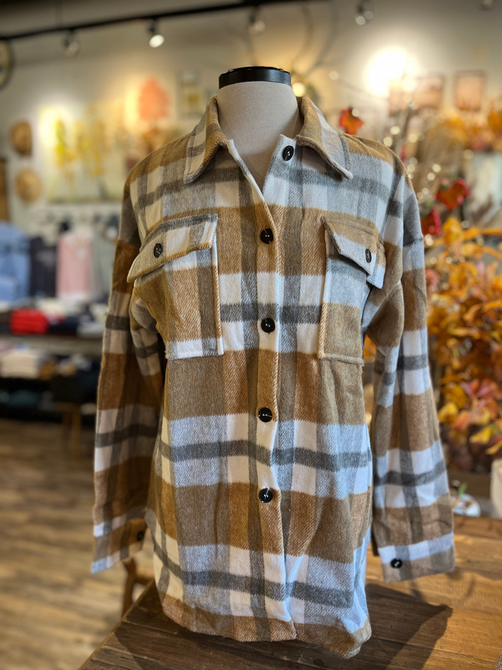 Women's Plaid Button Flannel Shirt Jacket: Grey with Khaki