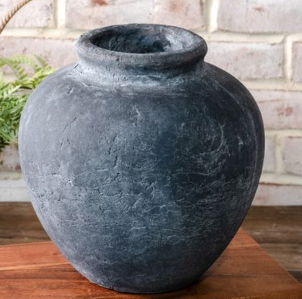 Black bouquet vase 9 inches