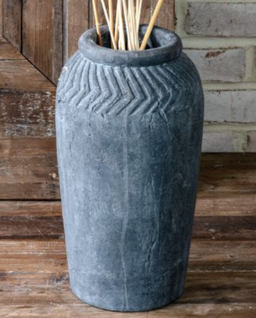 Black is top pattern vase 13.8 inches