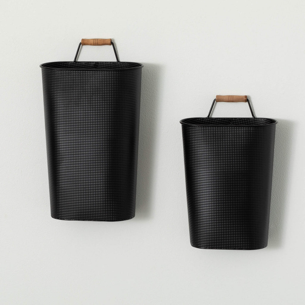 EMBOSSED BLACK WALL PLANTERS