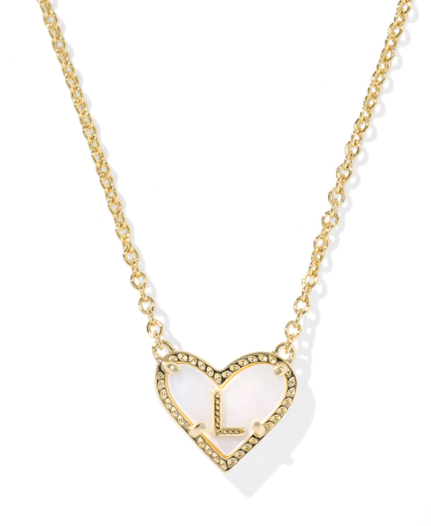 ARI HEART LETTER SHORT PENDANT NECKLACE - L