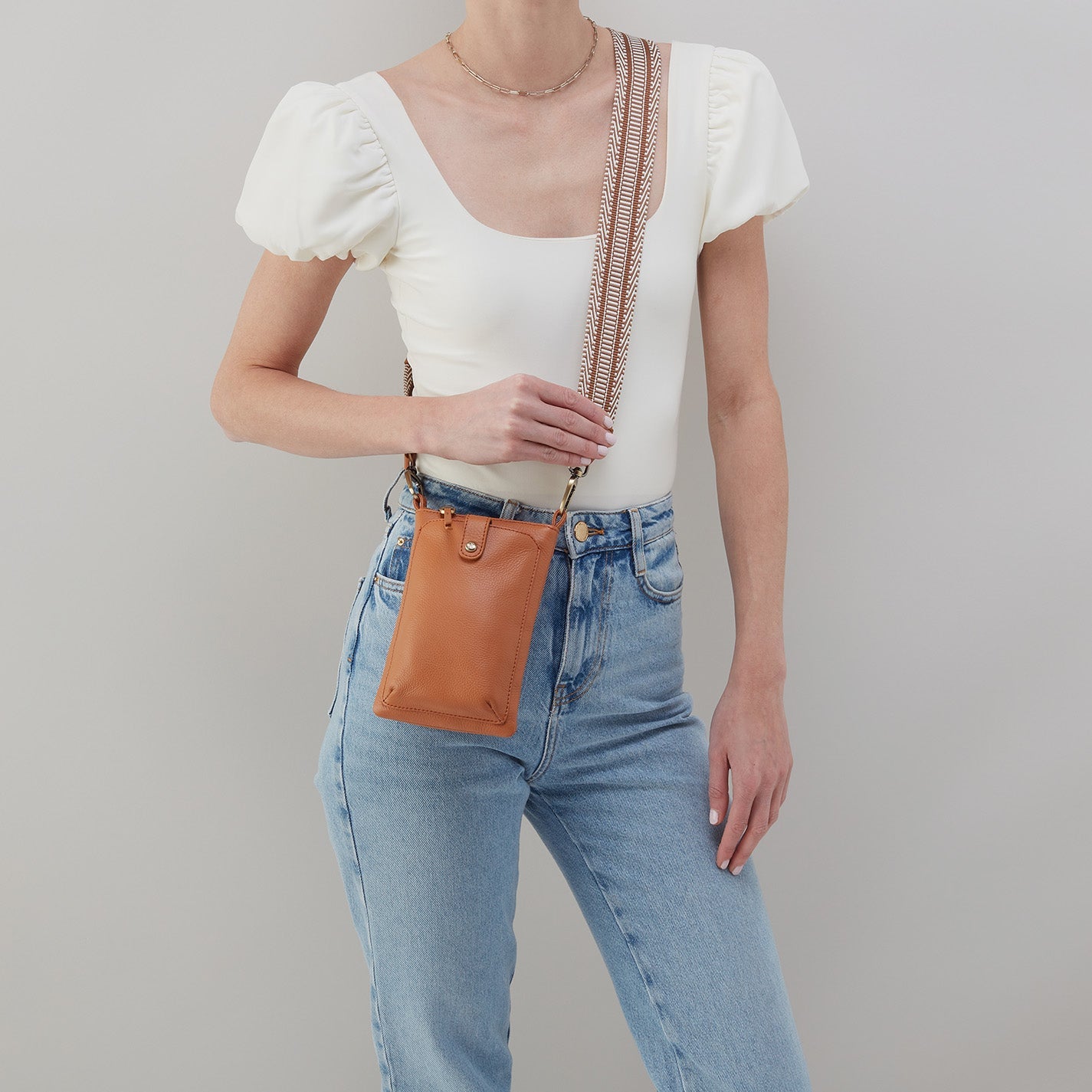 Cass Phone Crossbody- Butterscotch