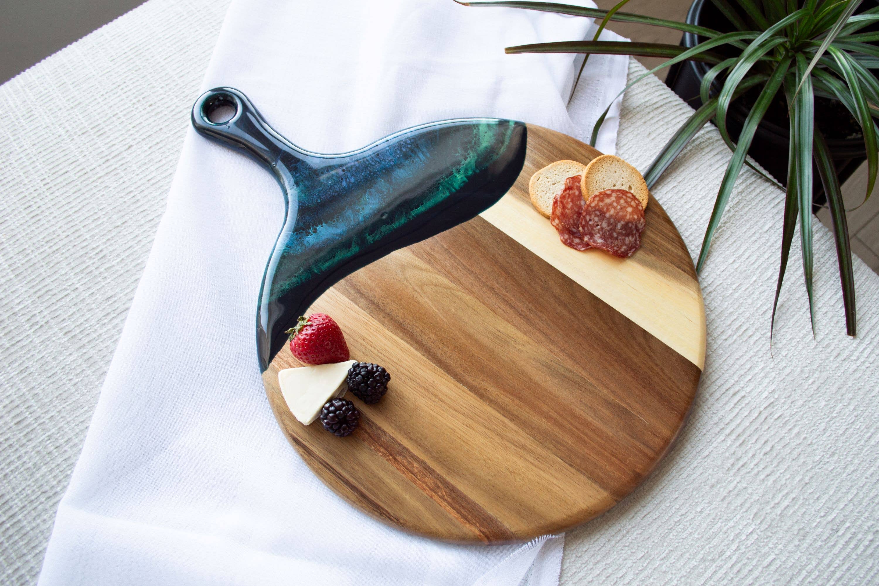 Northern Lights Collection Bread Board (12"x18")