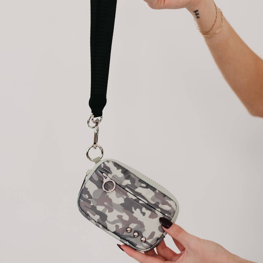 Nelly Nylon Card Wallet Wristlet: Bubblegum Pink