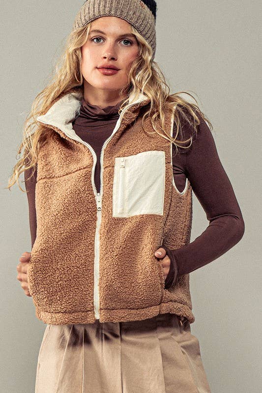 Dual Fleece Zipper Vest: CAMEL