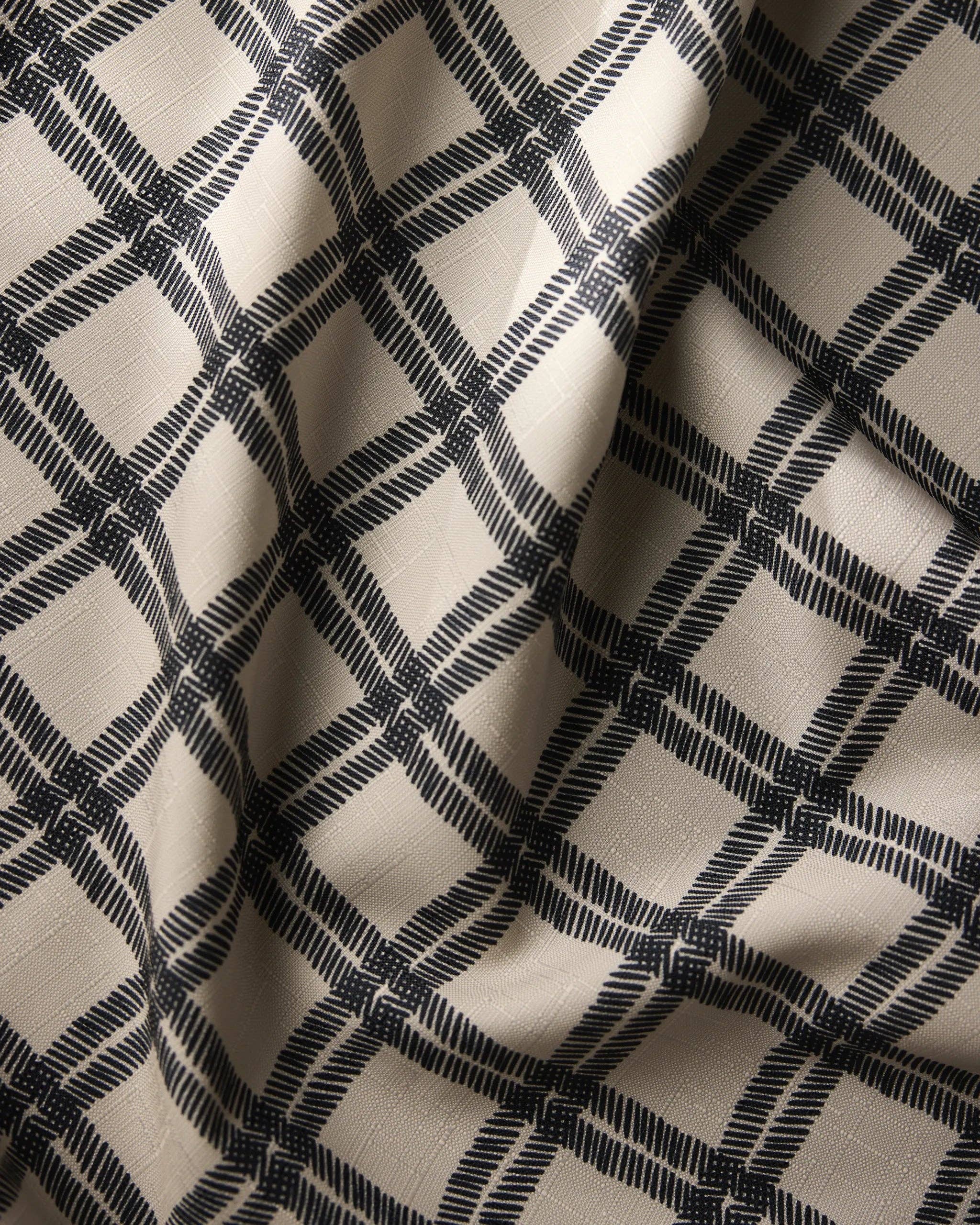 Blackstone Table Runner: Medium - 16" x 90"