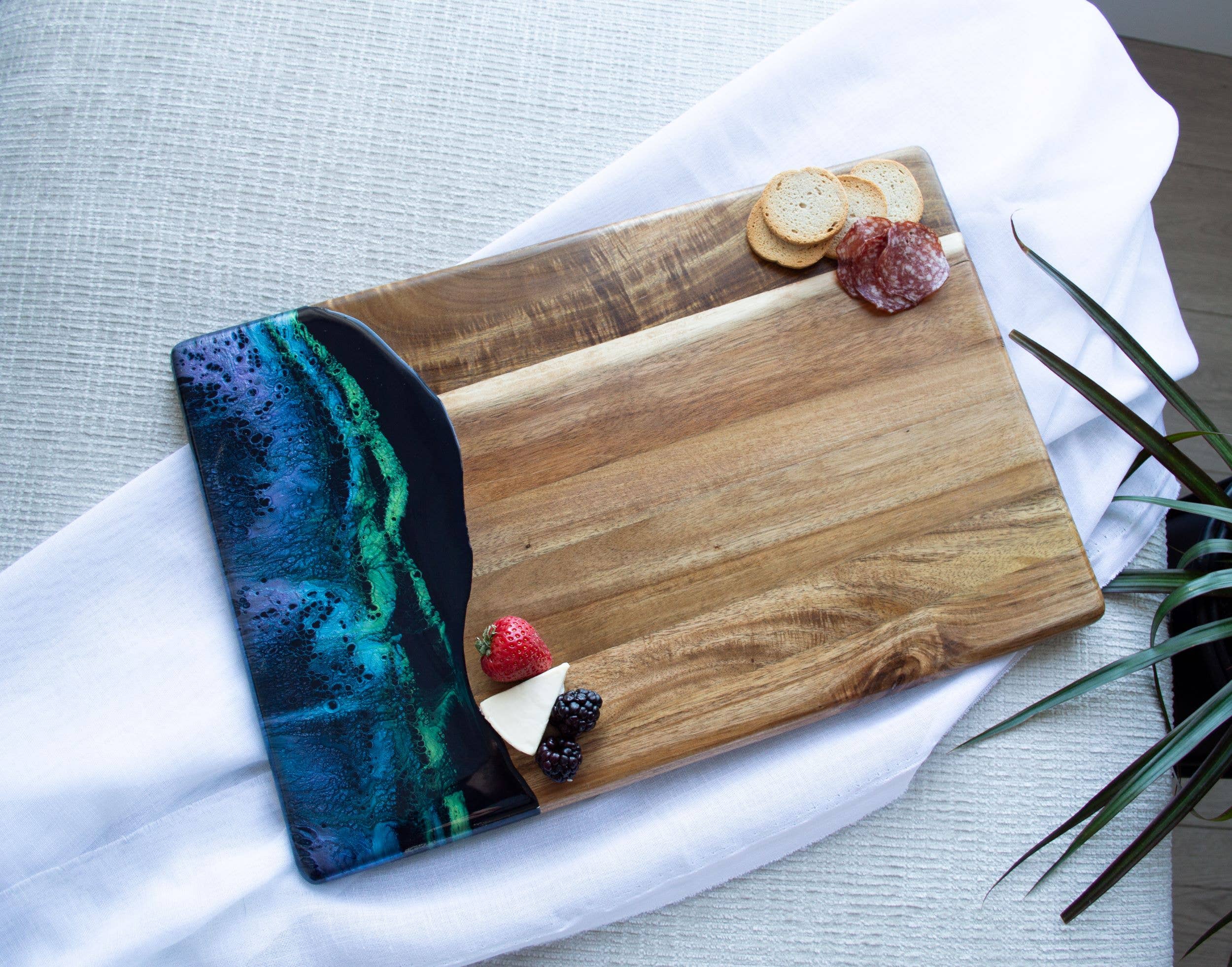 Northern Lights Collection Bread Board (12"x18")