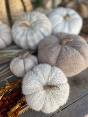 CF-3147 - Lrg. Tan Fuzzy Fall Fabric Pumpkin