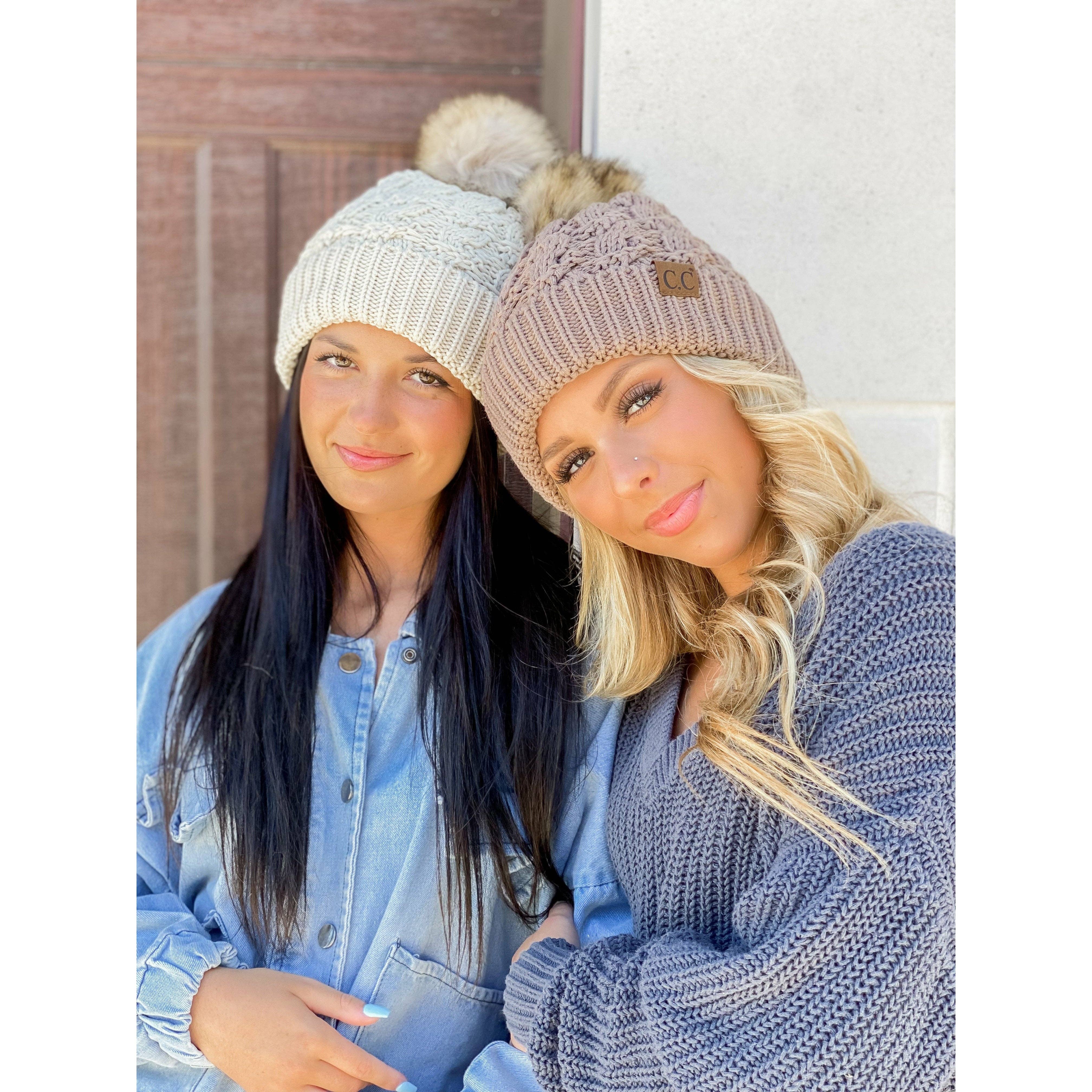 Ribbed Cable Knit Fur Pom Beanie YJ2021: Lt. Grey