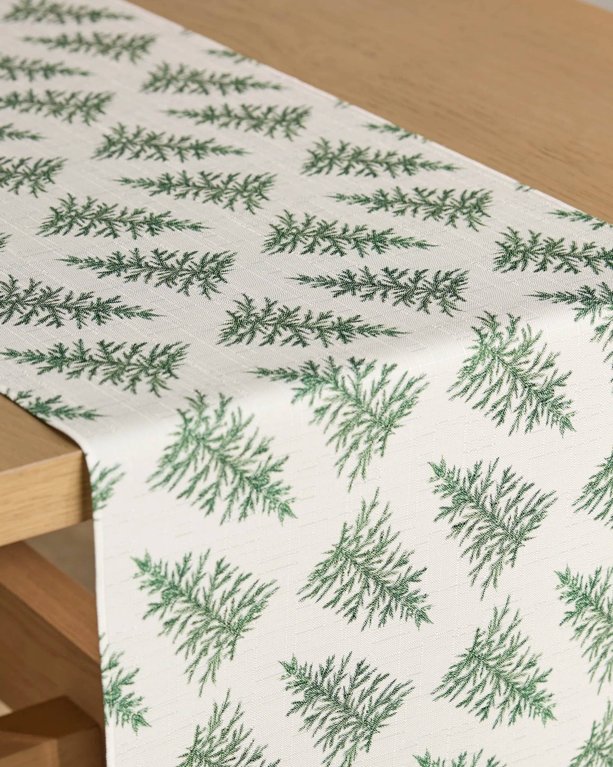 Cedar Table Runner: Large - 16" x 120"