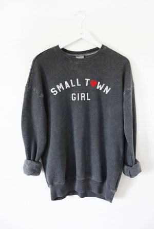 SMALL TOWN GIRL Mineral Graphic Sweatshirt: VINTAGE BLACK / L